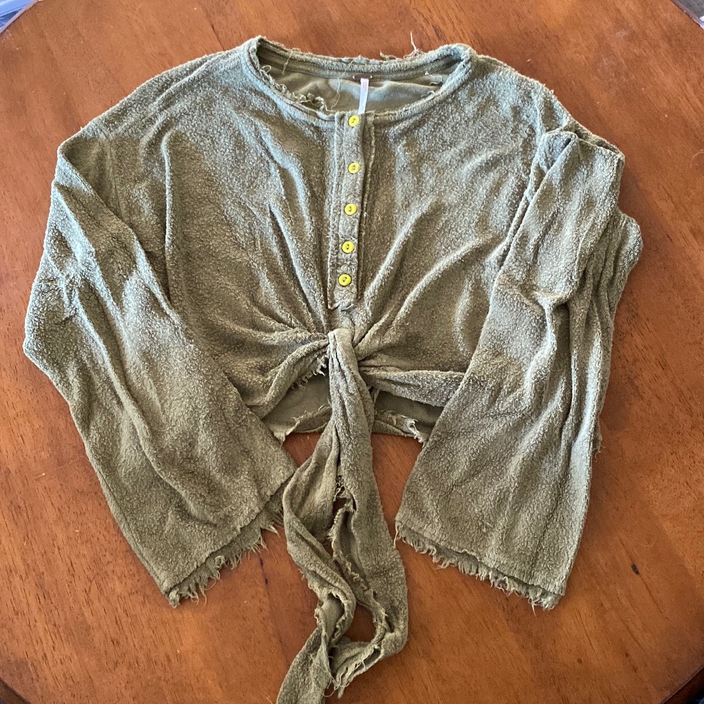 FREE PEOPLE TIE FRONT SWEATER